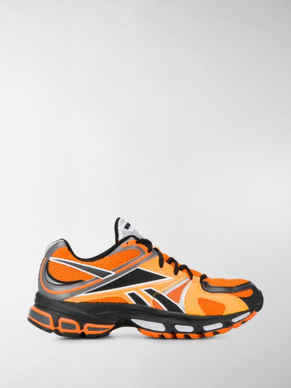 Vetements X Reebok Spike Runner 200 Sneakers in Orange | Lyst