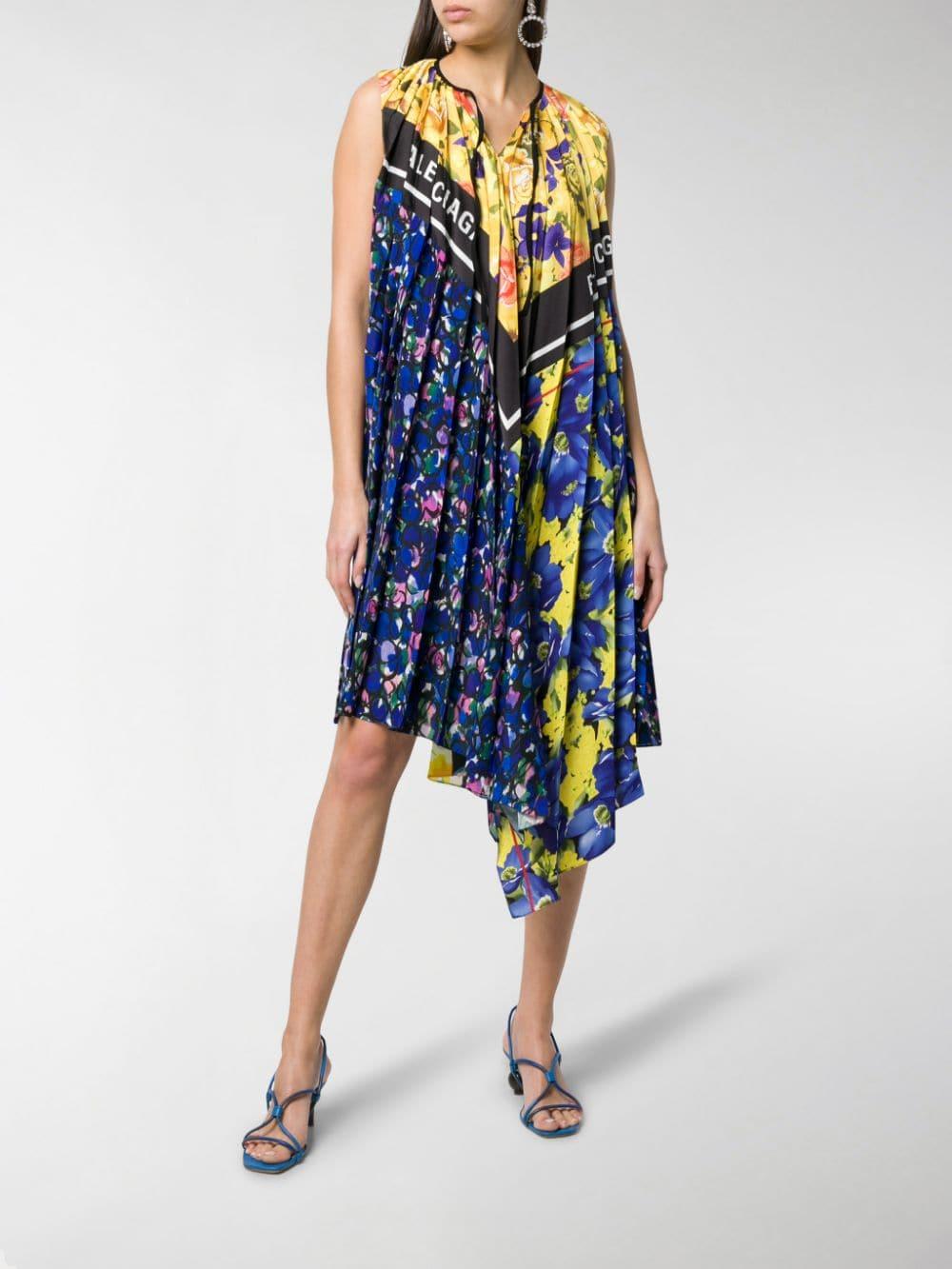 Balenciaga Printed Twill \u0026 Crepe Scarf 