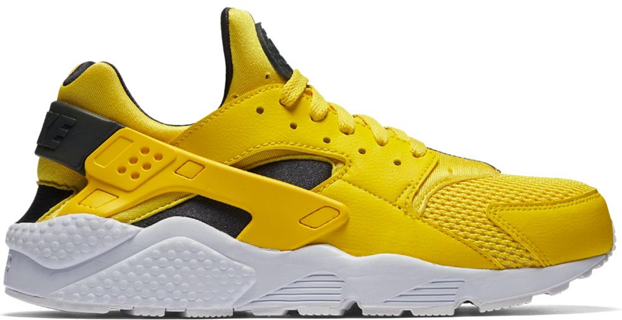 men yellow nikes