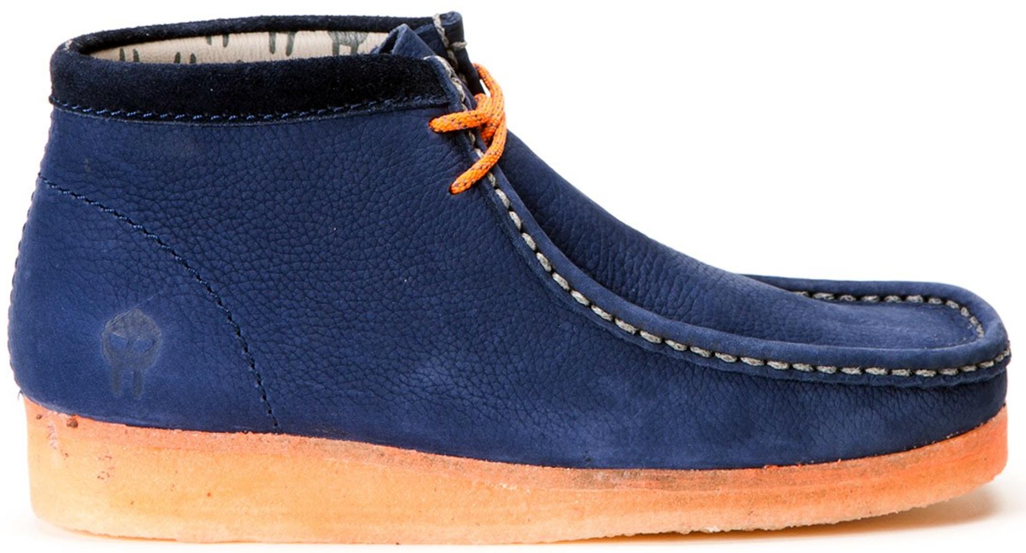 navy blue wallabees shoes