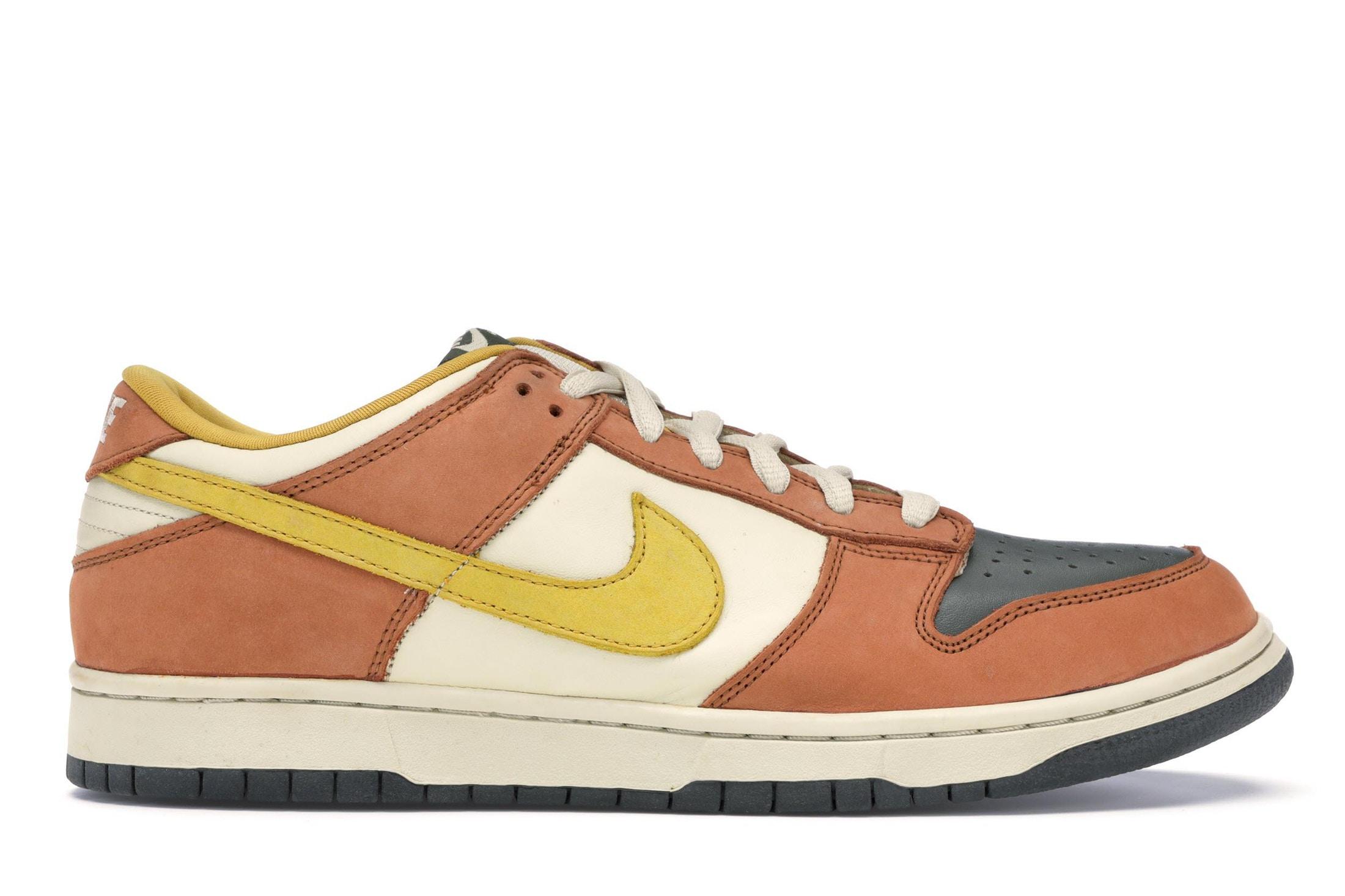 Nike Dunk Sb Low Vapour Mineral Yellow for Men - Lyst