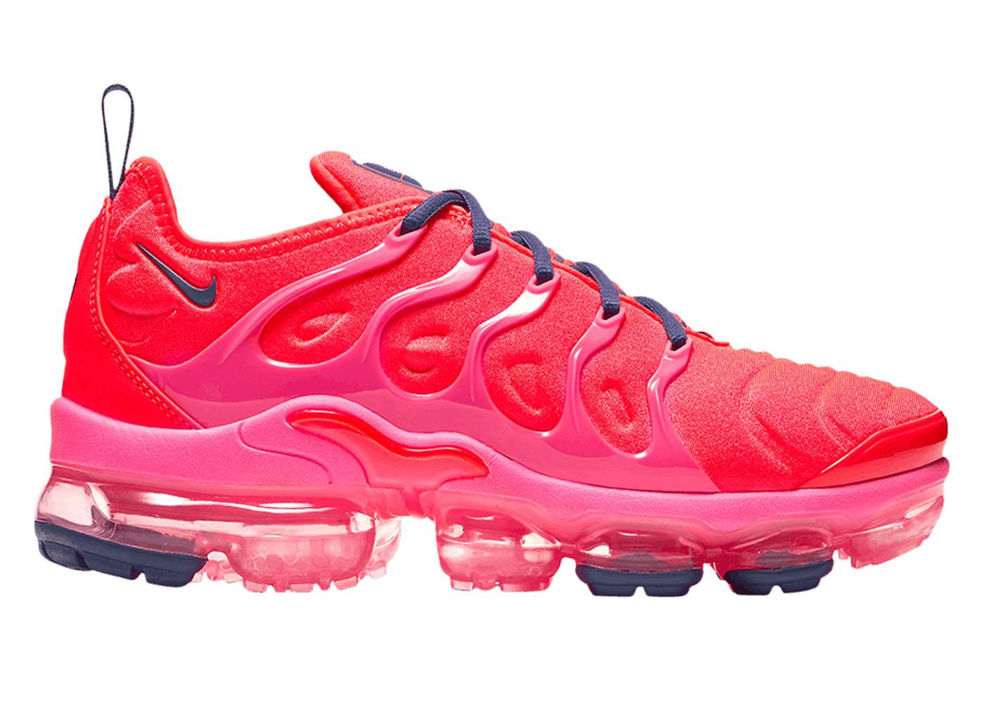pink vapormax plus