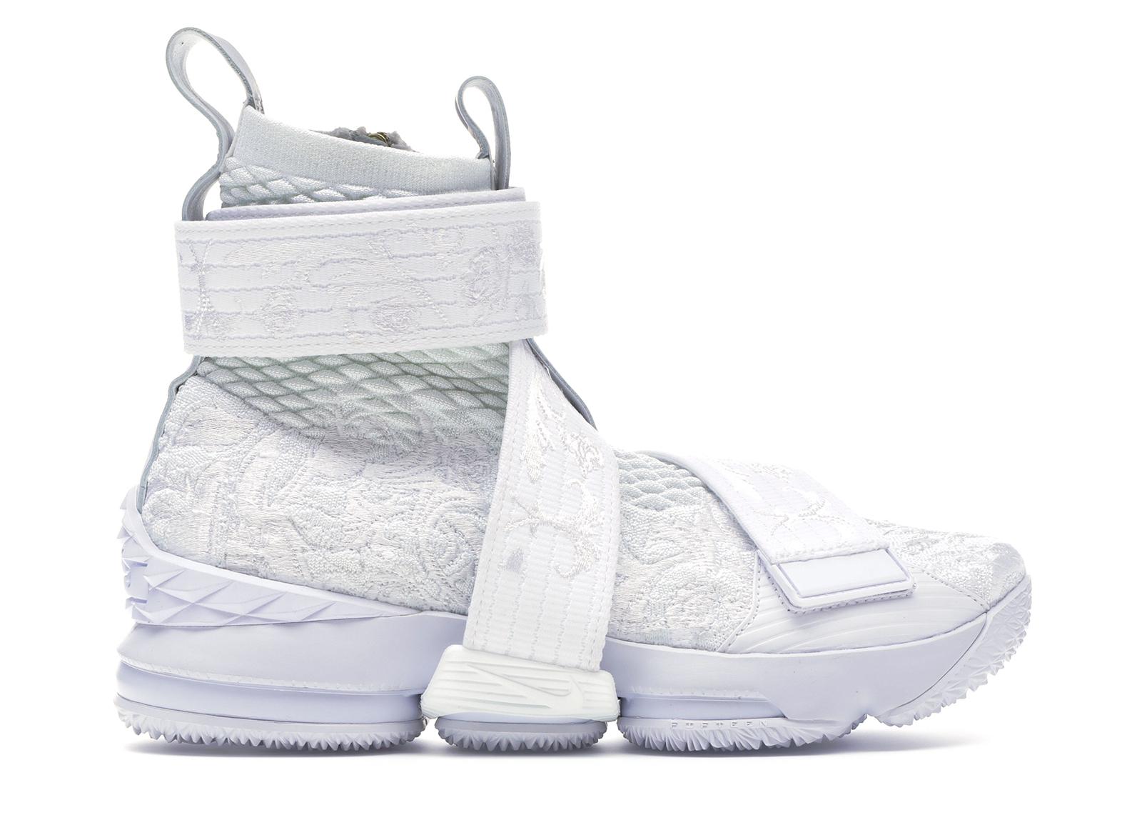 nike lebron 15 lifestyle