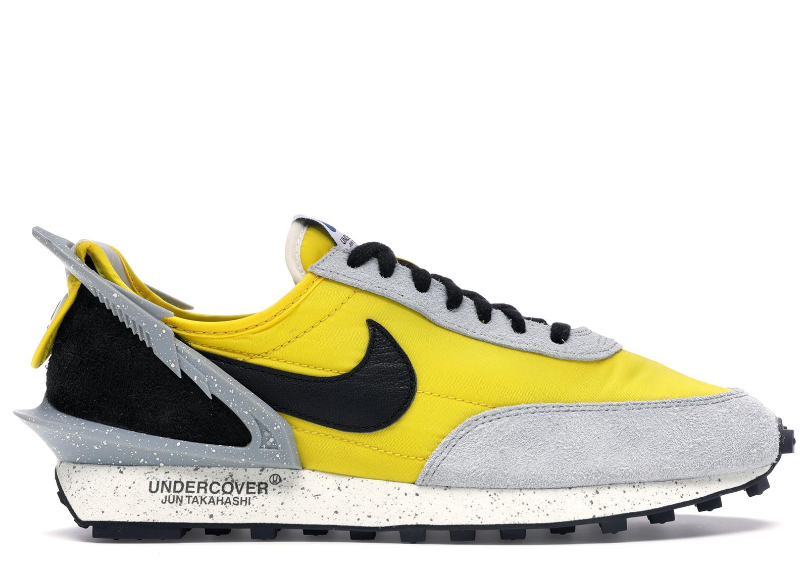 nike daybreak sneakers in beige and yellow