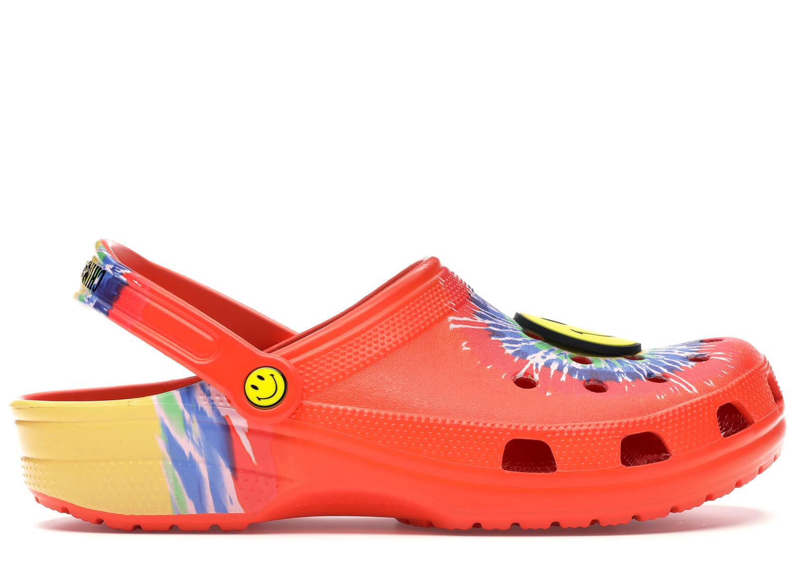 crocs orange clogs