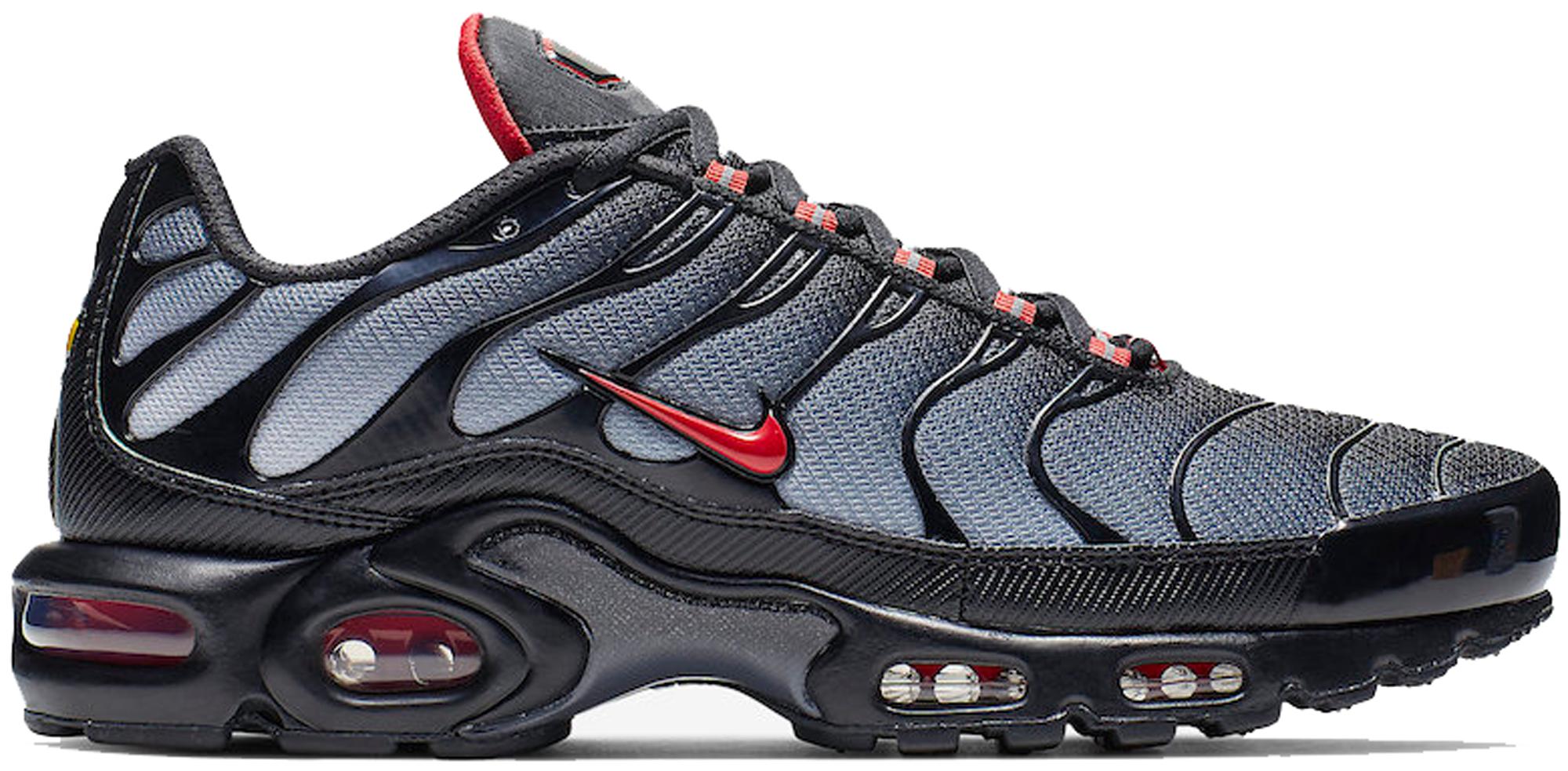 air max plus black volt solar red