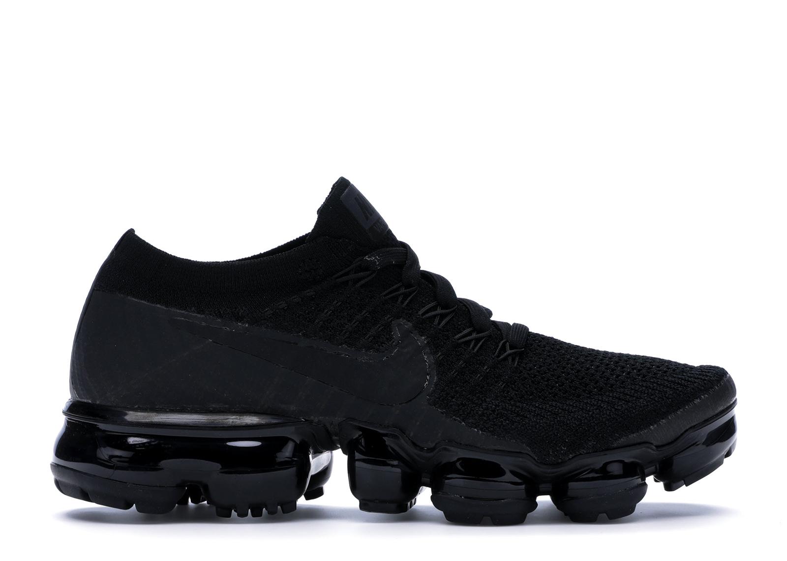 vapormax triple noir
