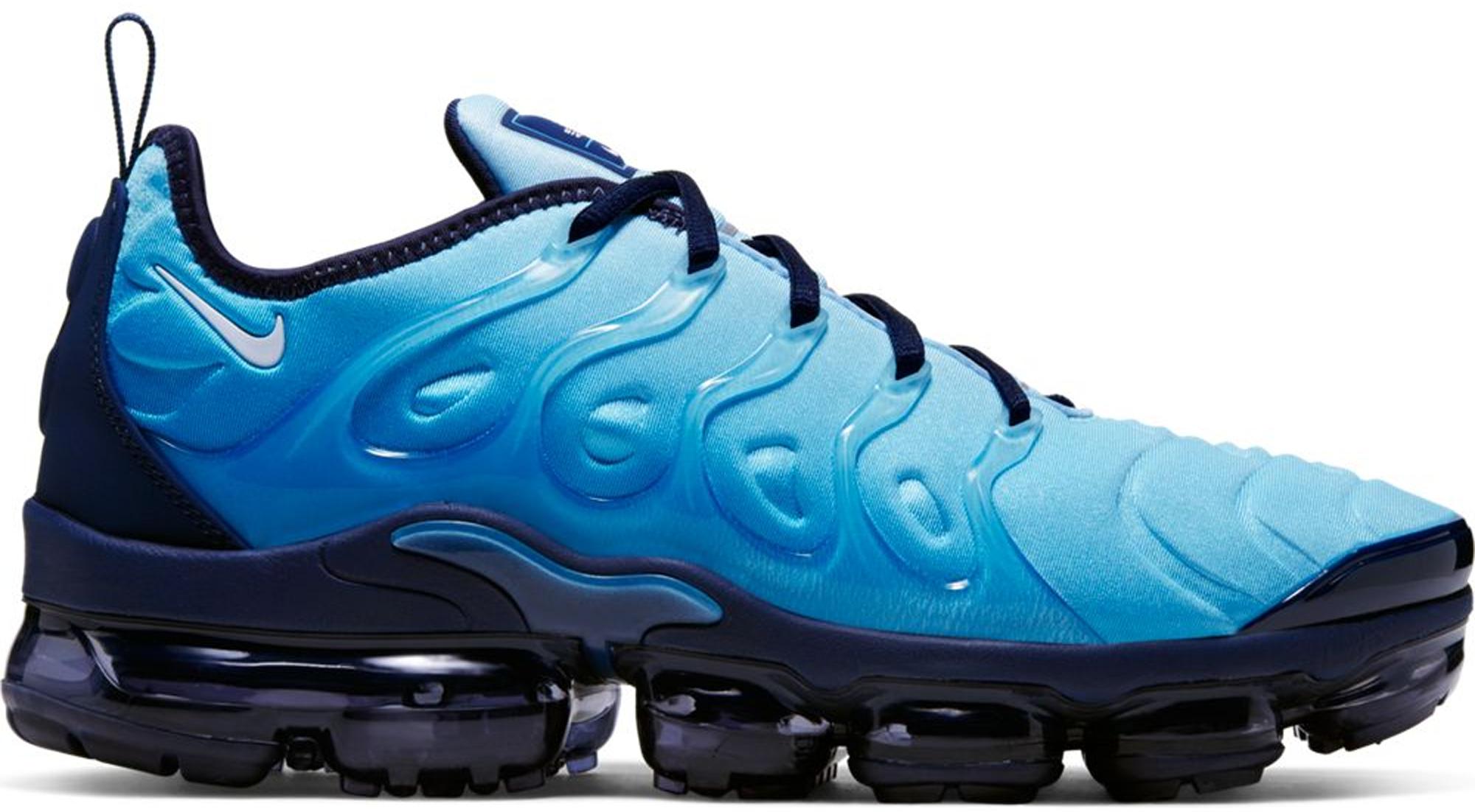 air vapormax plus navy blue