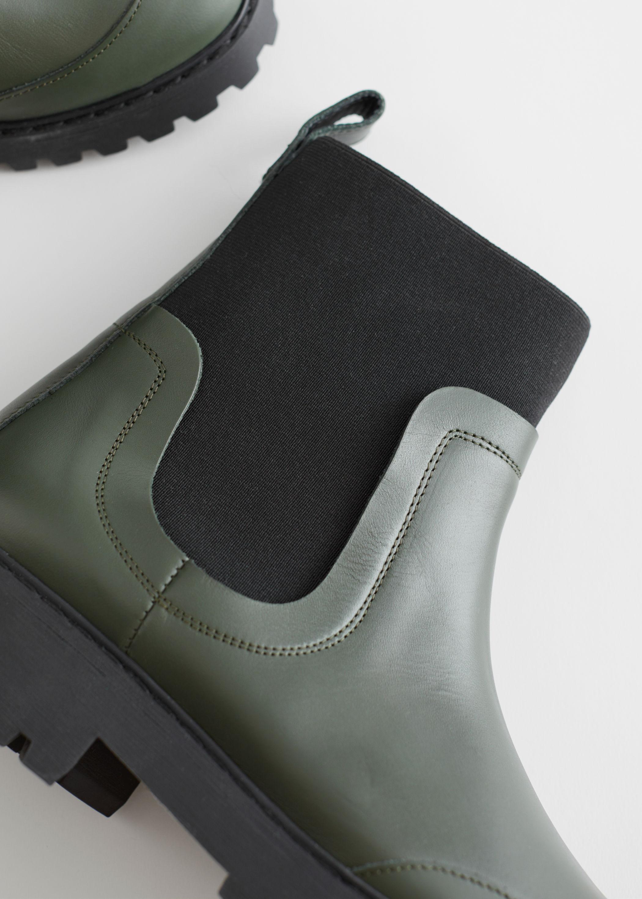 & Other Stories Elasticated Leather Chelsea Boots in Green - Lyst