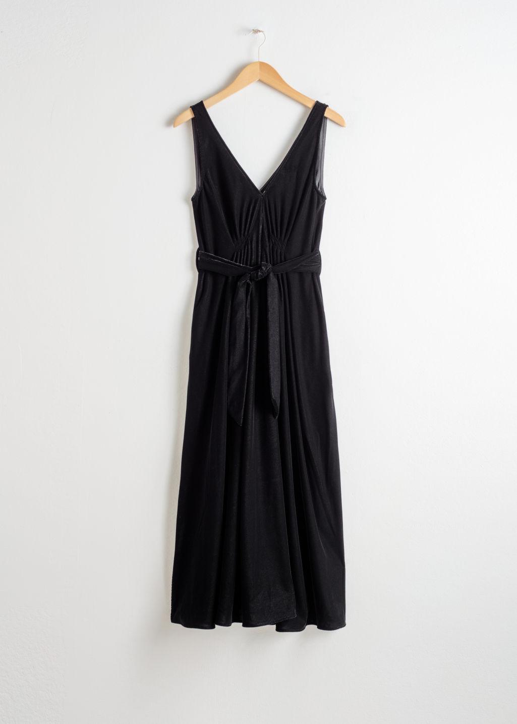 & Other Stories Belted Velvet Midi Dress in Black | Lyst