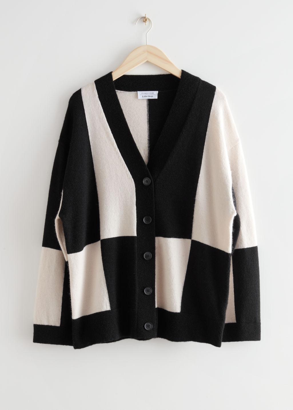 & Other Stories Oversized Colour Block Cardigan in Black | Lyst