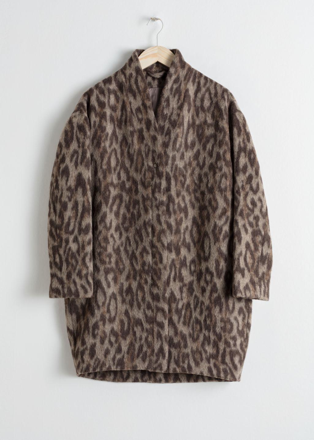 & other stories herringbone hourglass coat in beige