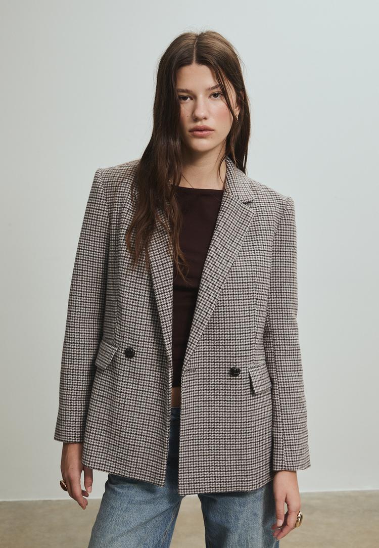 Giacche sportive, eleganti e blazer da donna di Stradivarius a
