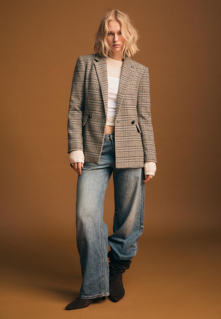 Giacche sportive, eleganti e blazer da donna di Stradivarius a