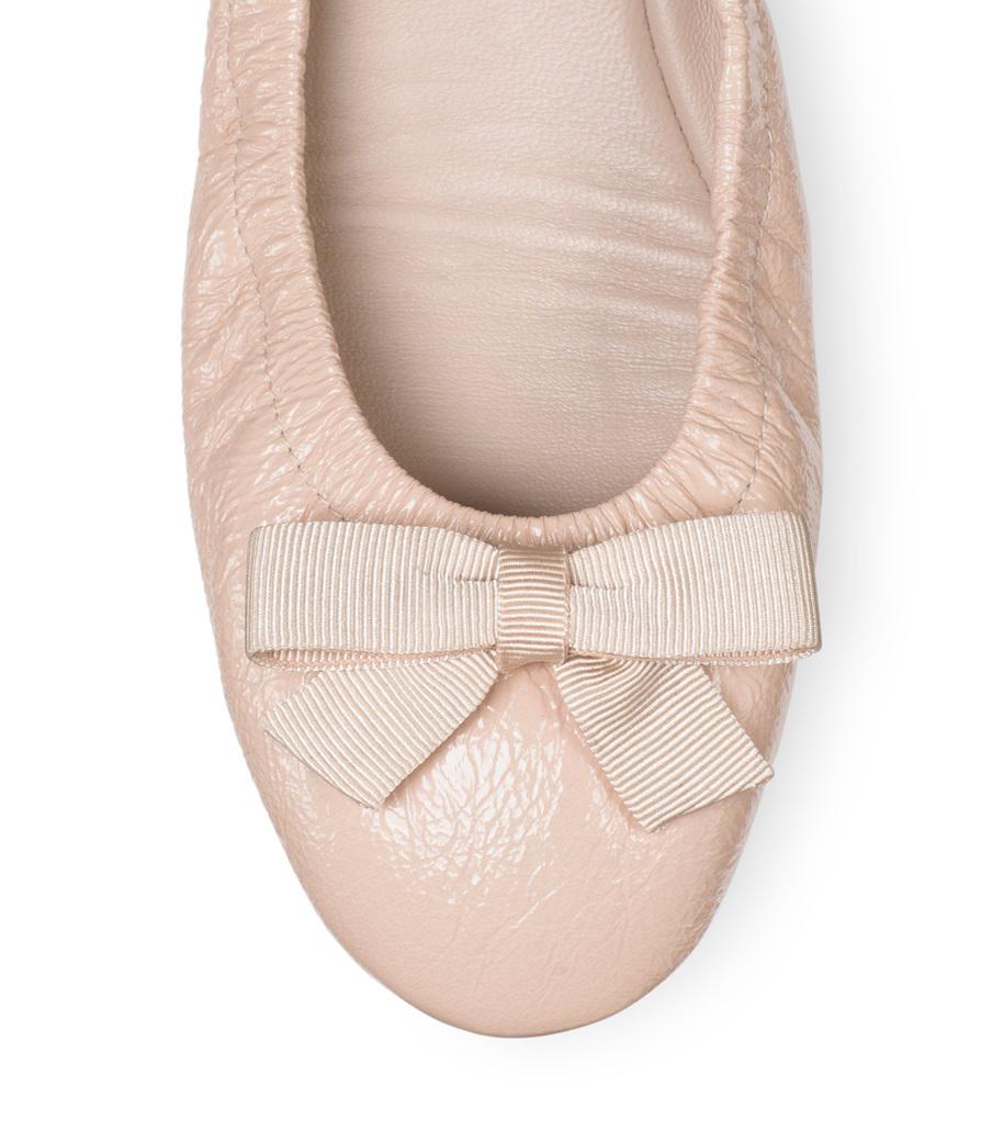 Stuart weitzman raven flat deals