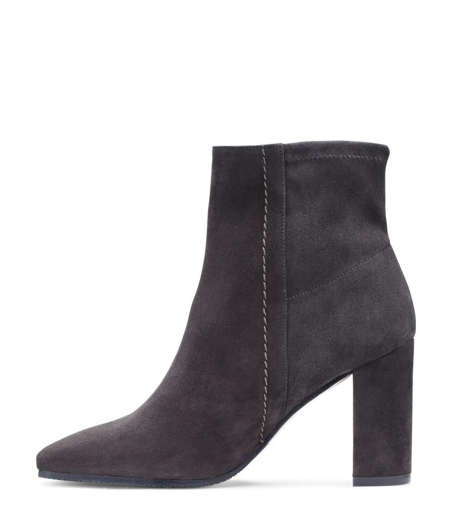 solo 85 stuart weitzman