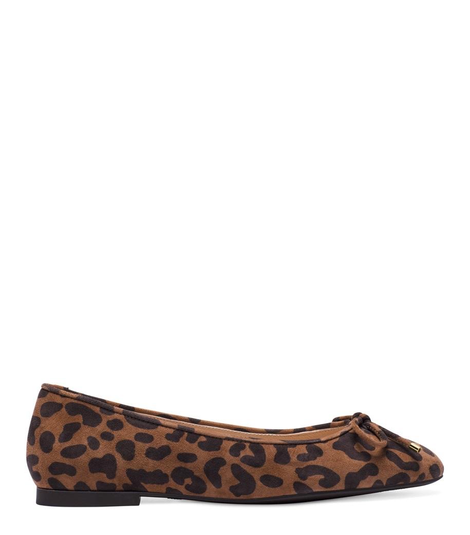 stuart weitzman gabby bow flat