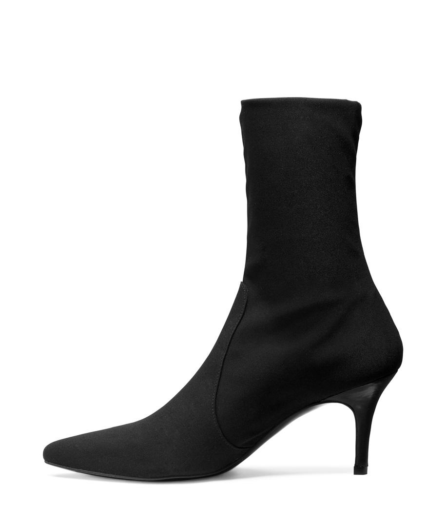 stuart weitzman axiom