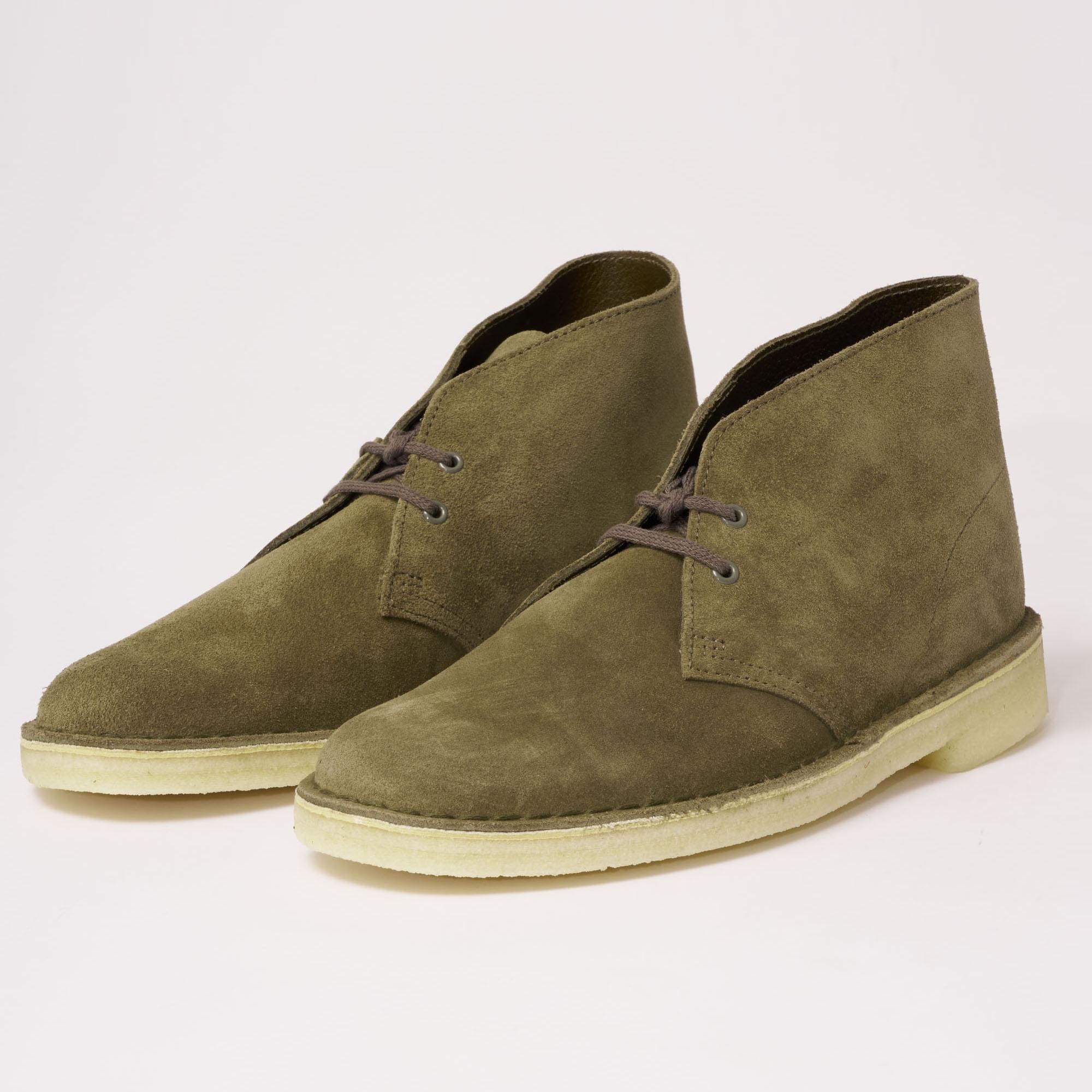 Clarks Suede Desert Boots in Olive 