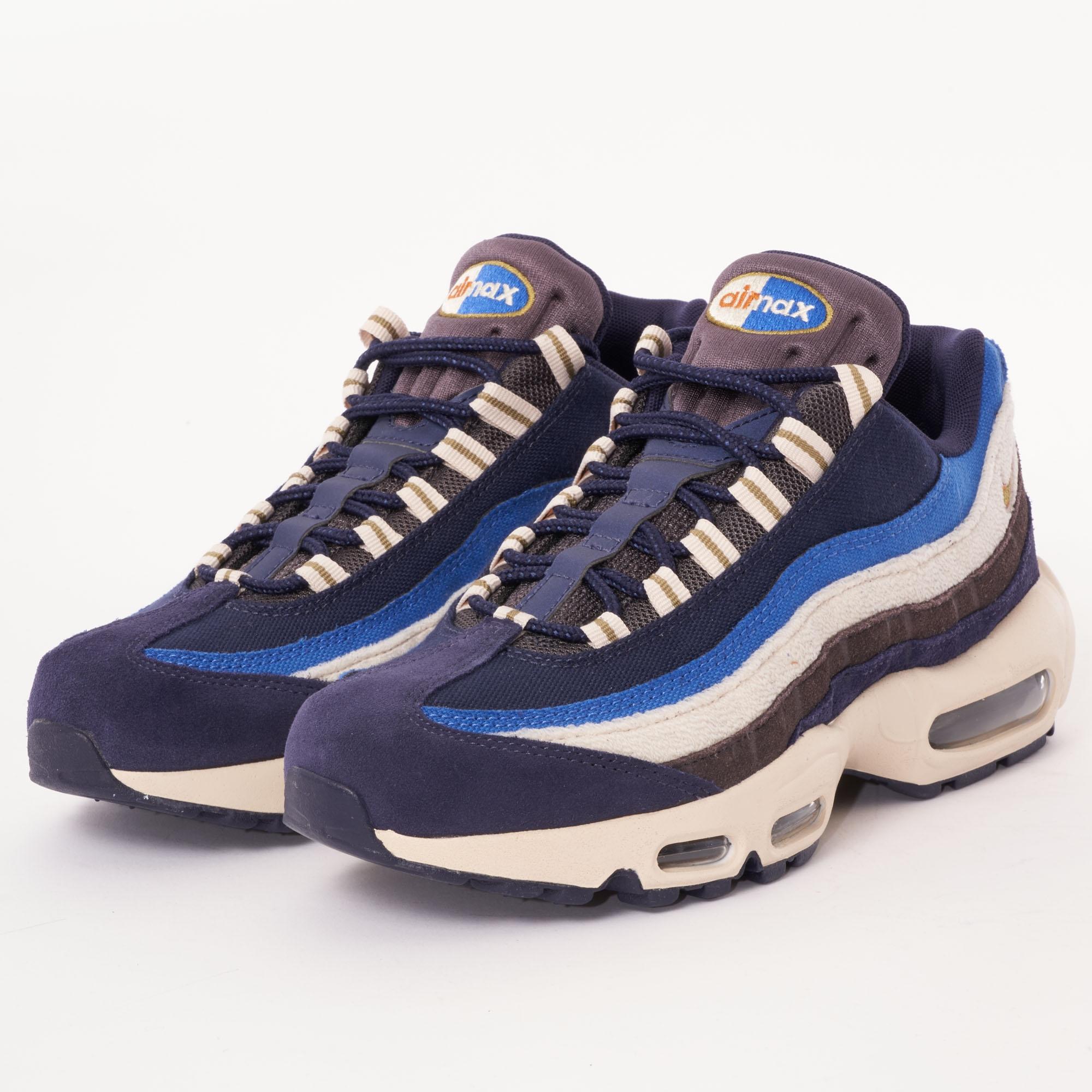 blackened blue air max 95