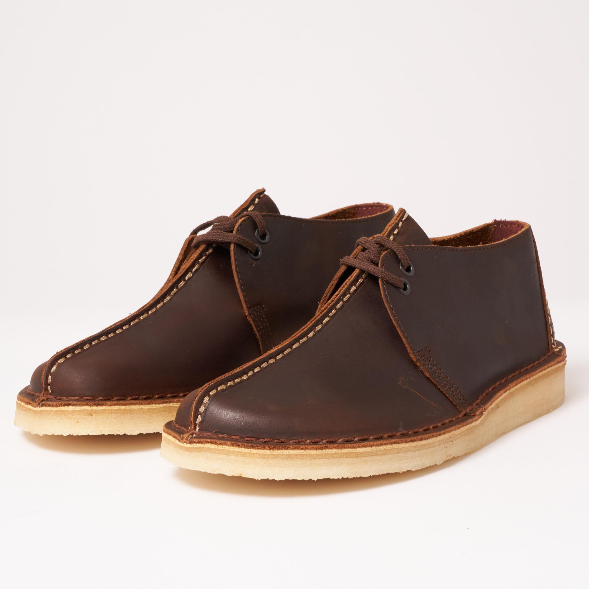 clarks desert trek beeswax