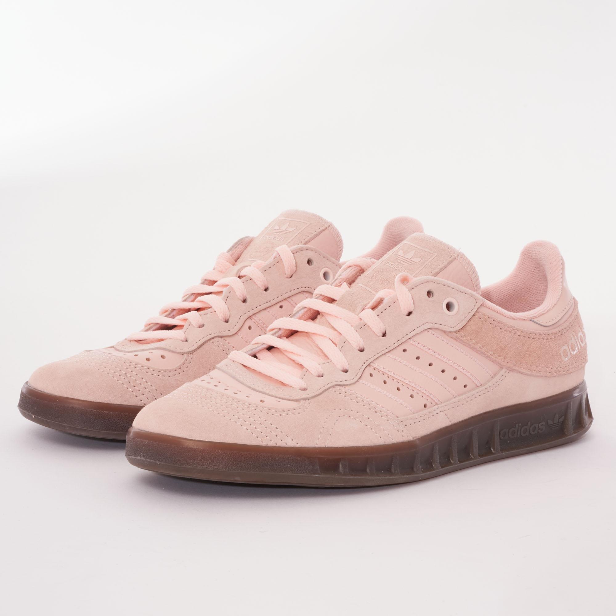 أطباق التكيف نمر adidas handball pink 