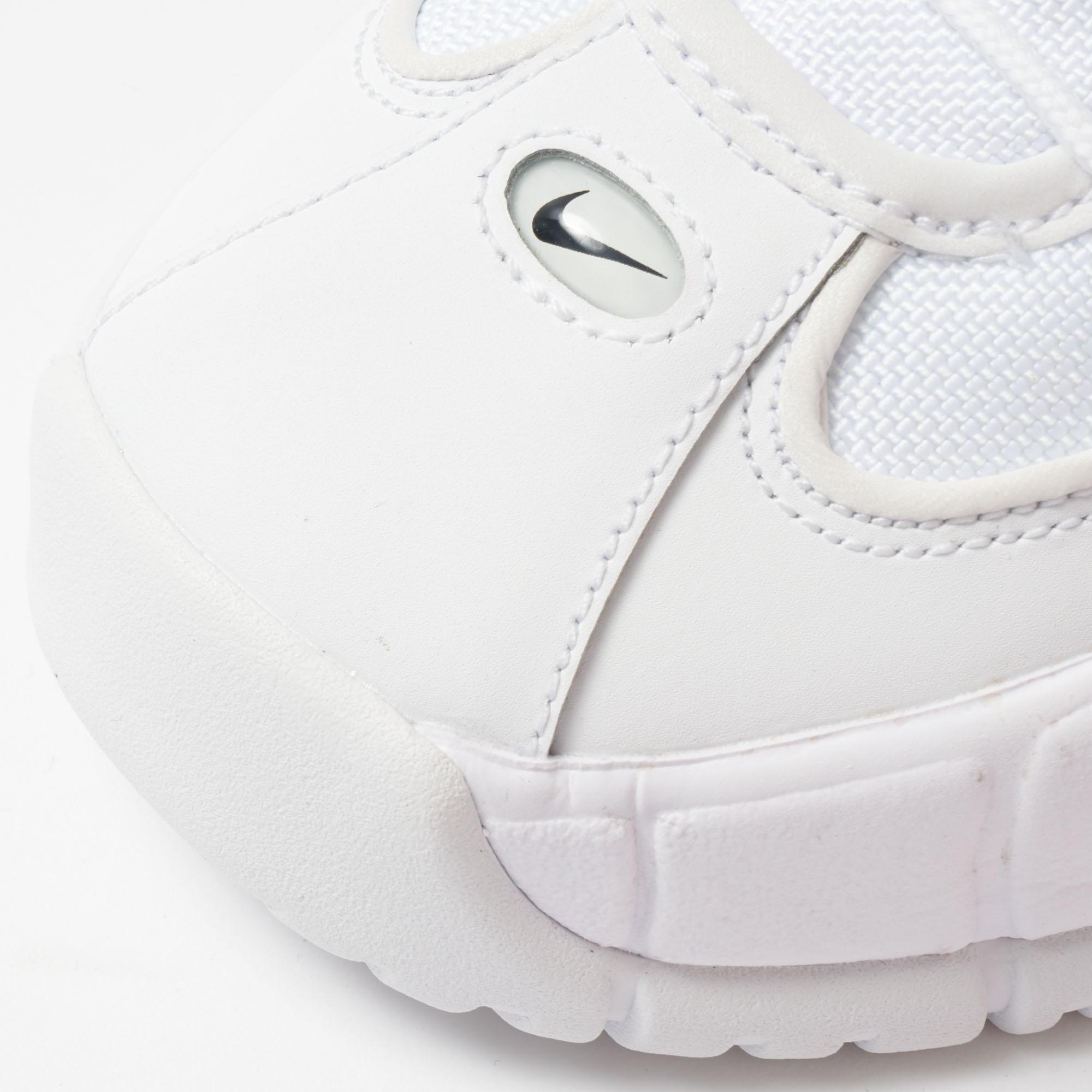 air max penny white metallic