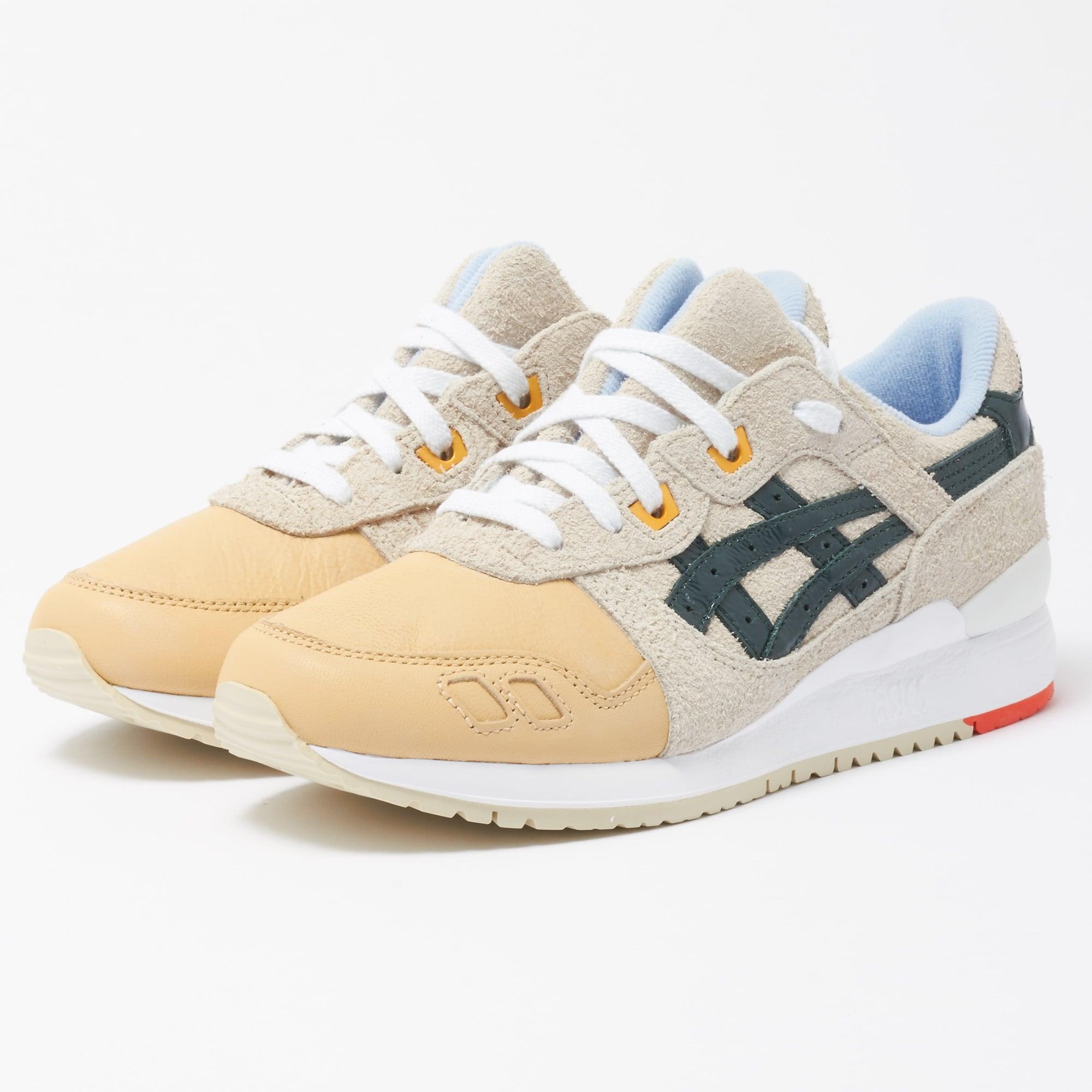 asics christmas pack