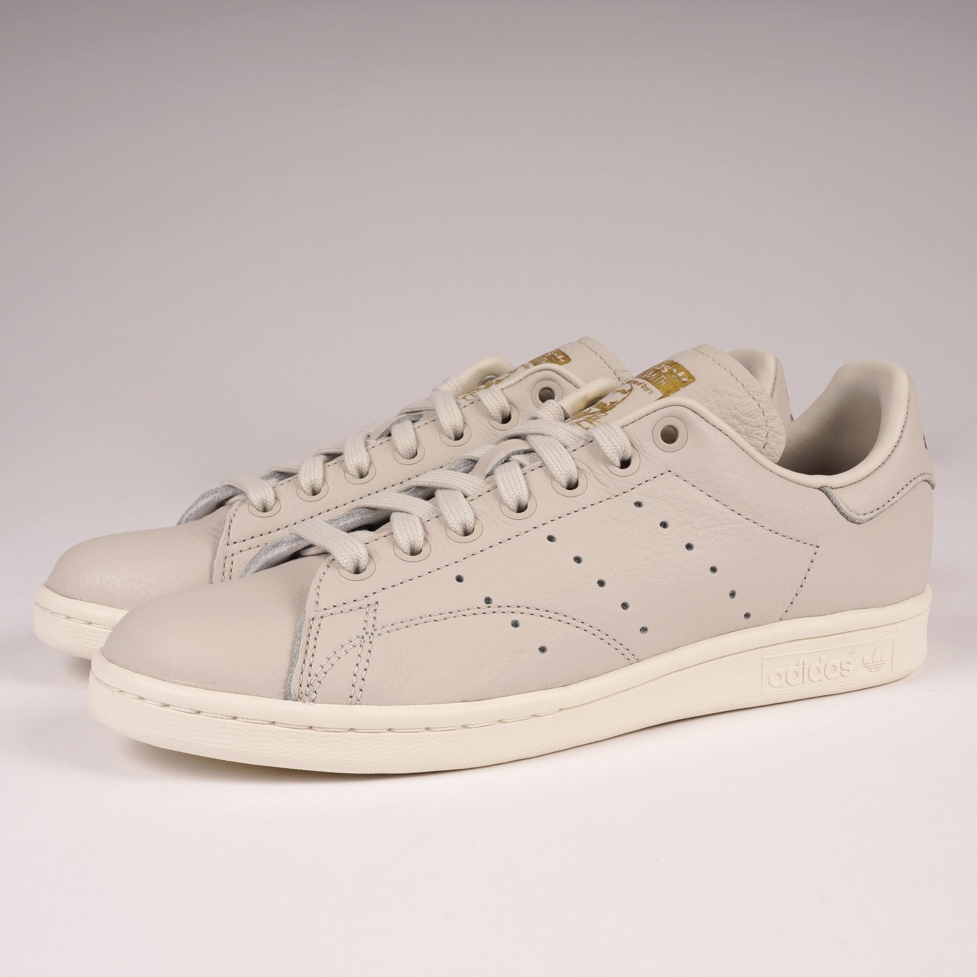 stan smith raw white