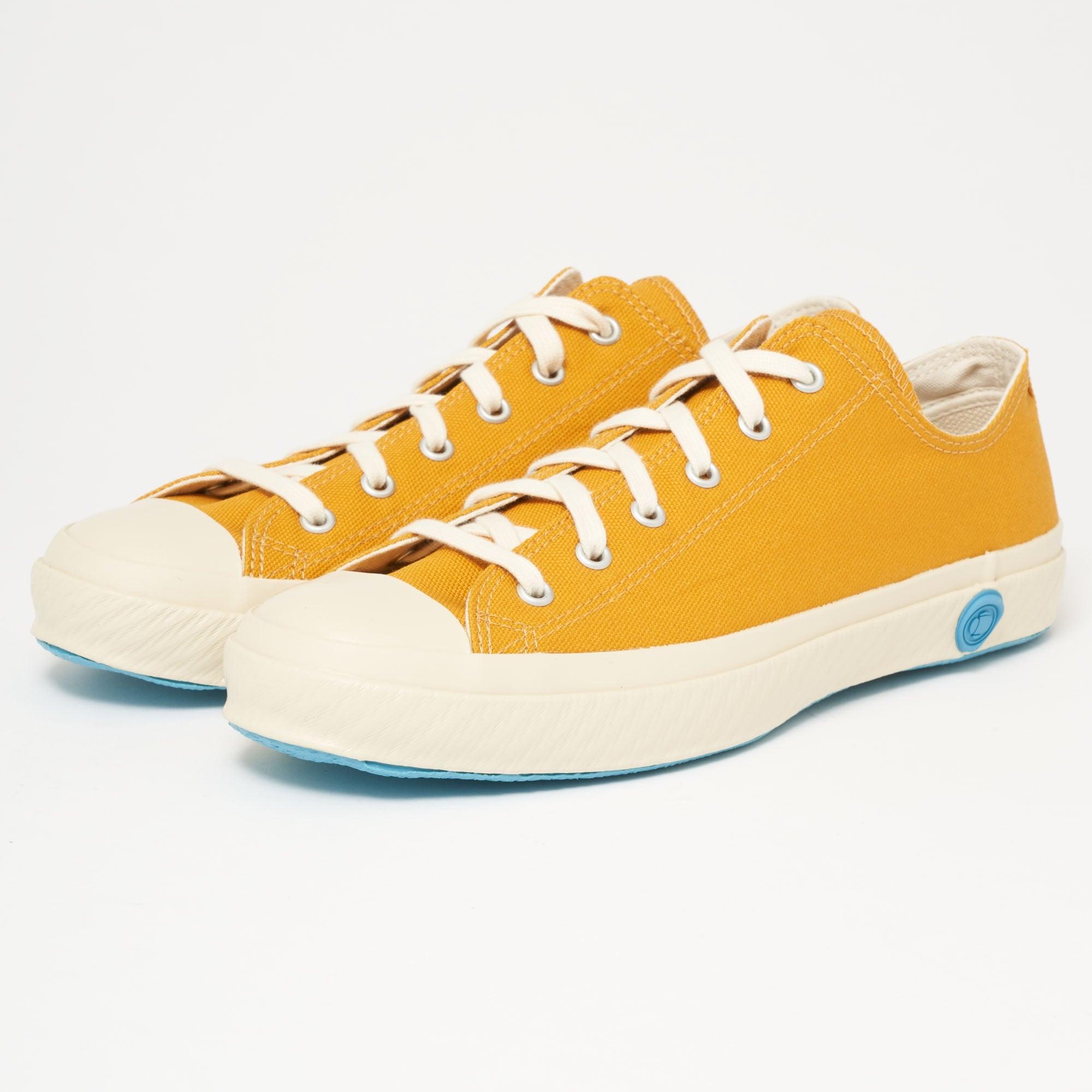 mustard coloured trainers