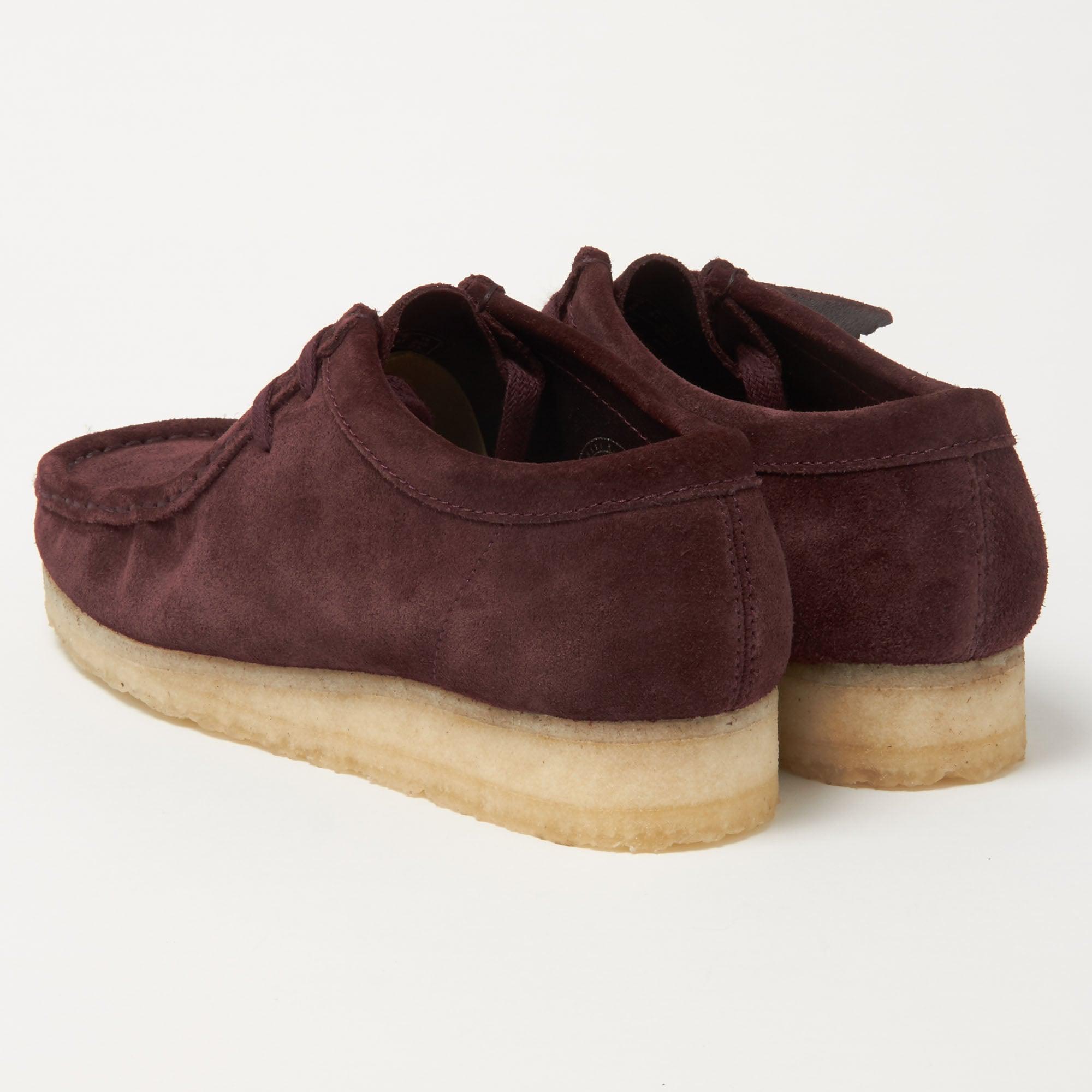burgundy clarks wallabee