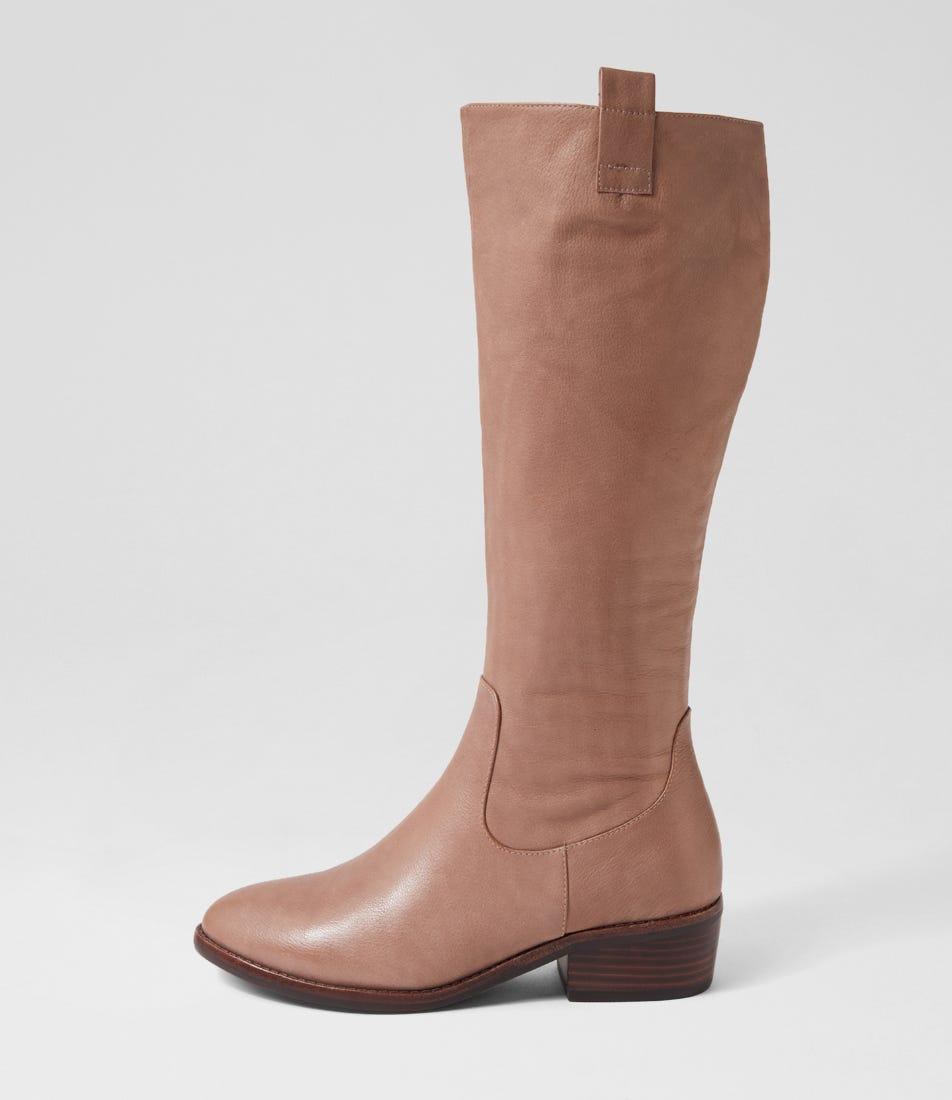 Dianna deals ferrari boots