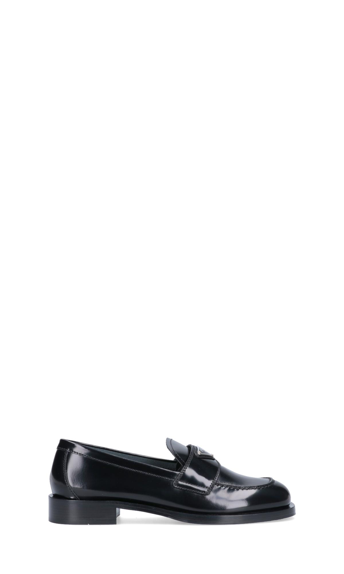 Prada Unlined Logo Loafers in Black | Lyst
