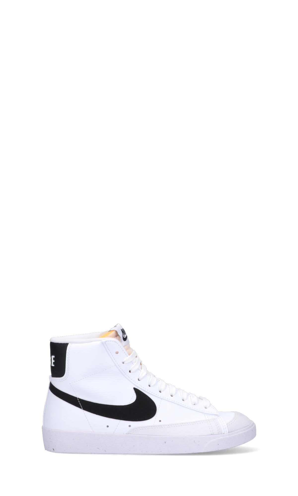 Nike 'blazer Mid '77' Sneakers in White | Lyst