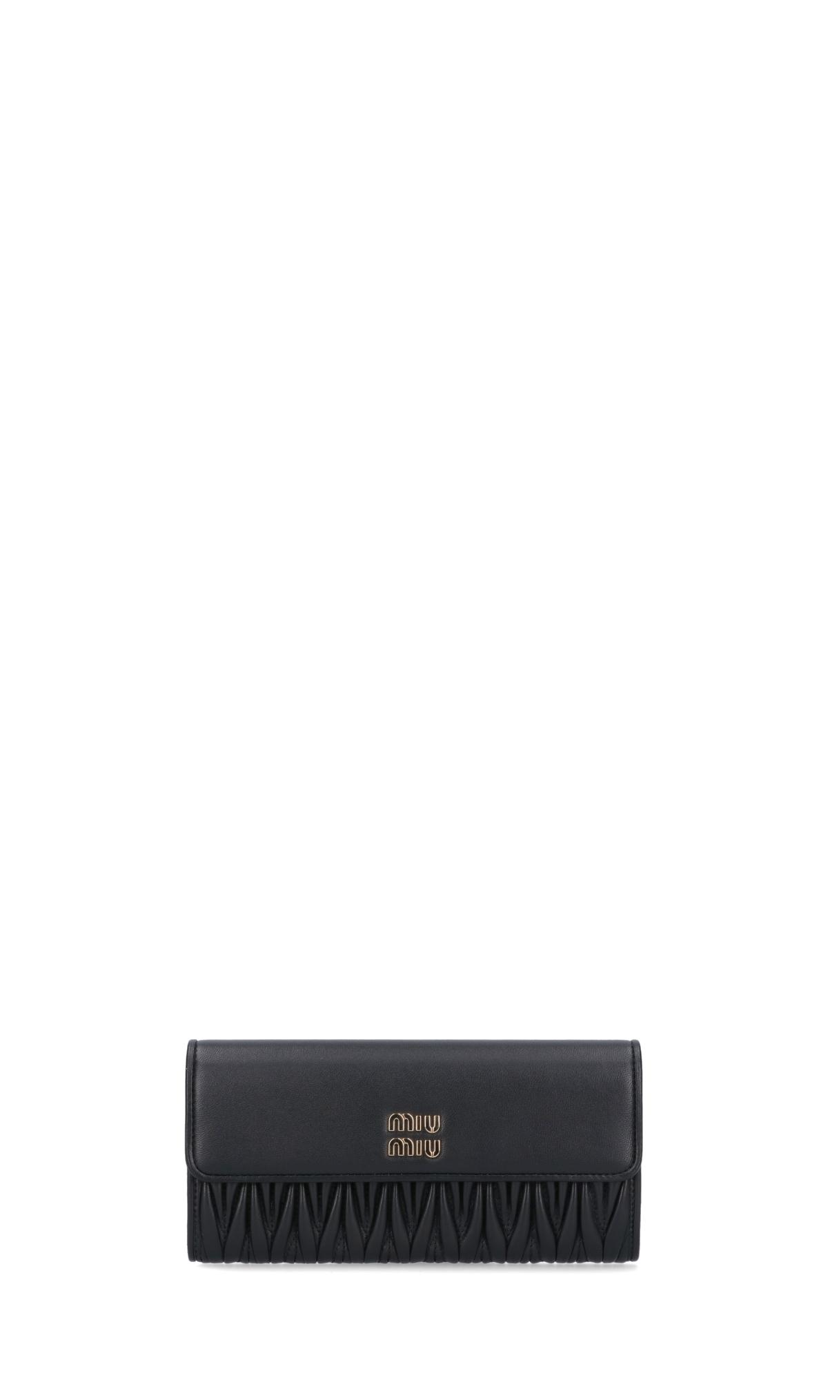 Miu Miu Matelassé Logo Wallet in Black | Lyst