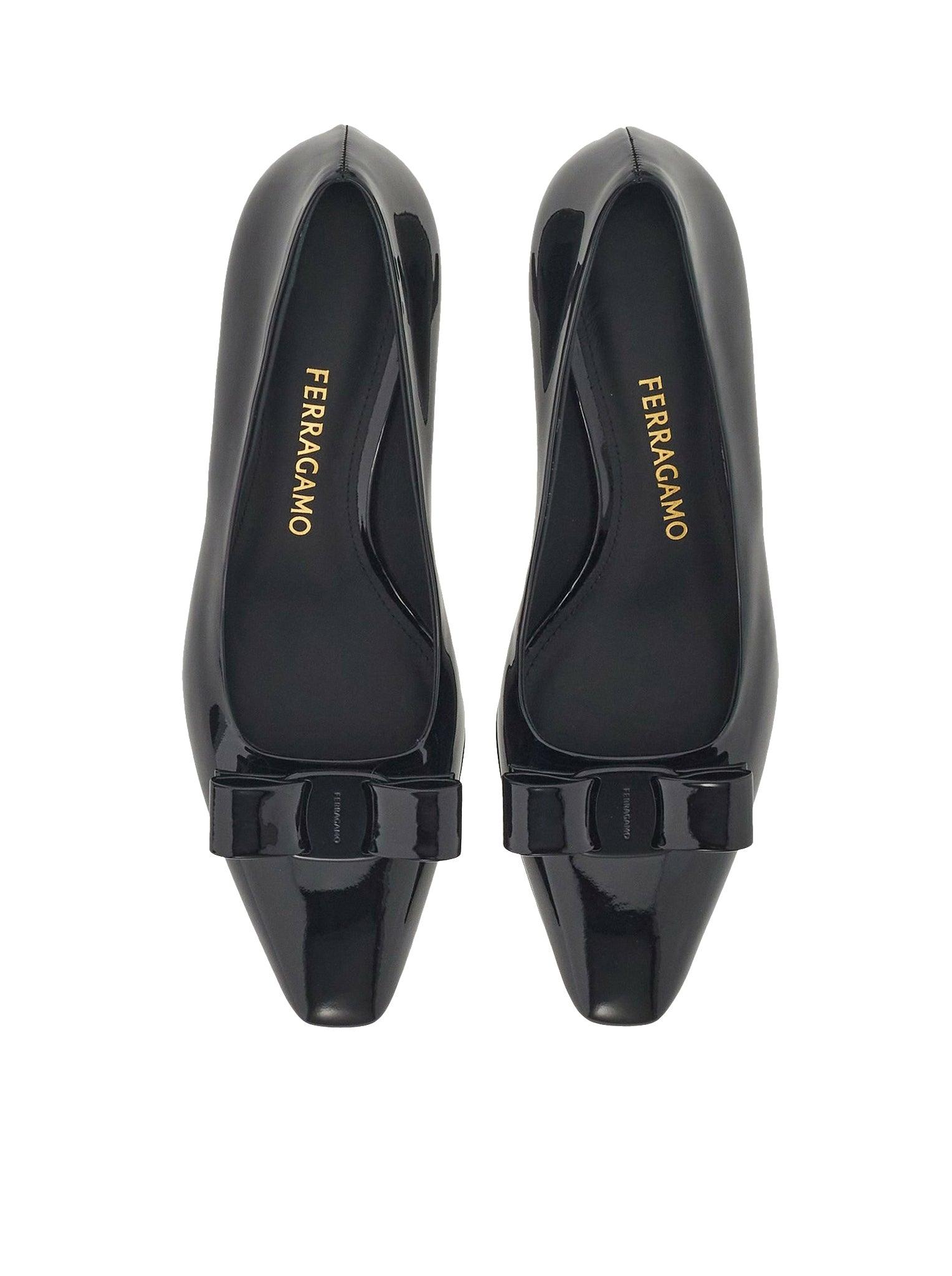 Salvatore Ferragamo Vara bow pumps - Black