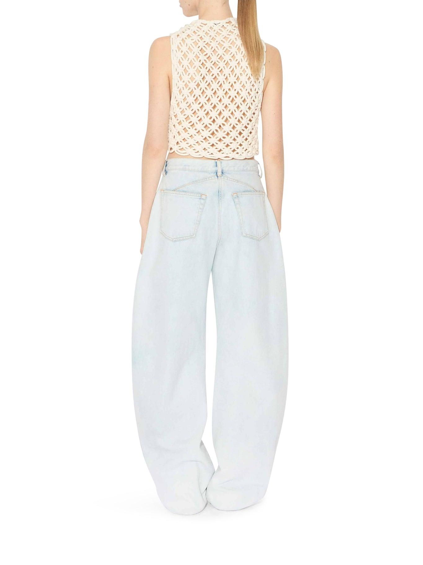 デニム・ジーパン Alaia Low waist rounded jeans White Alaïa Low Waist Rounded Jeans in White | Lyst