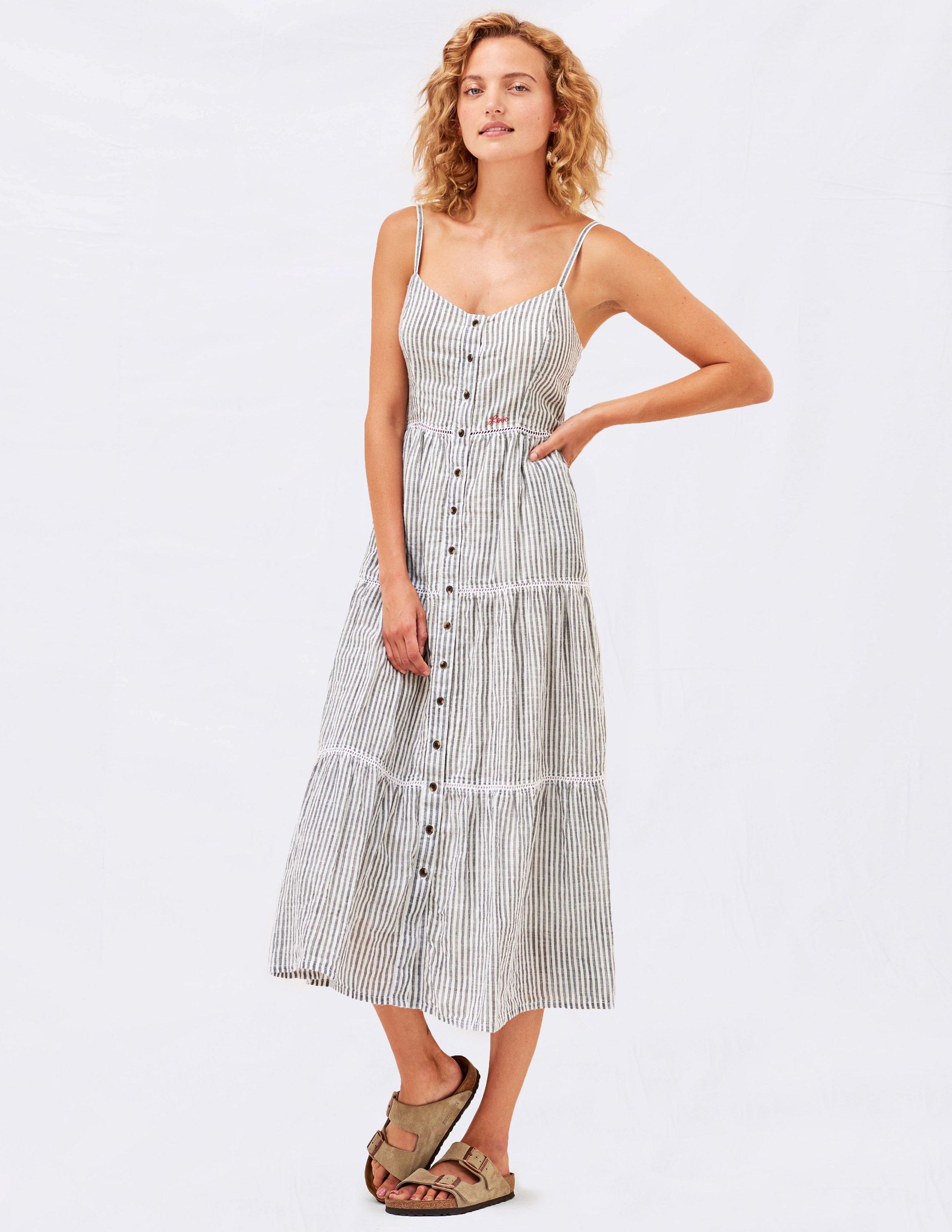 Sundry Cotton Love Tiered Sundress in 