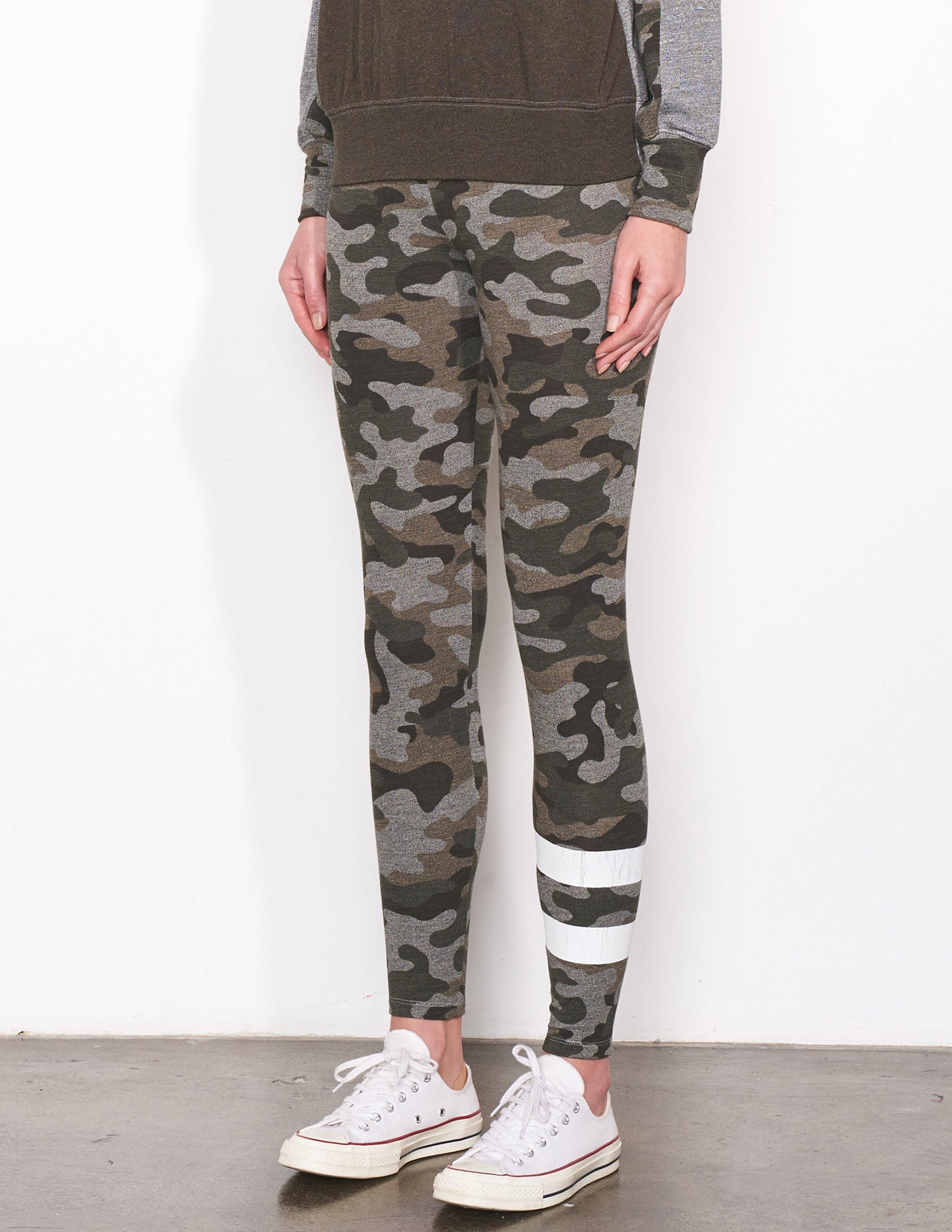 sundry camo joggers