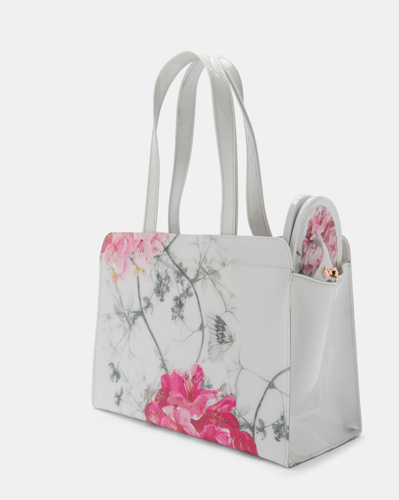 ted baker bag and flip flops