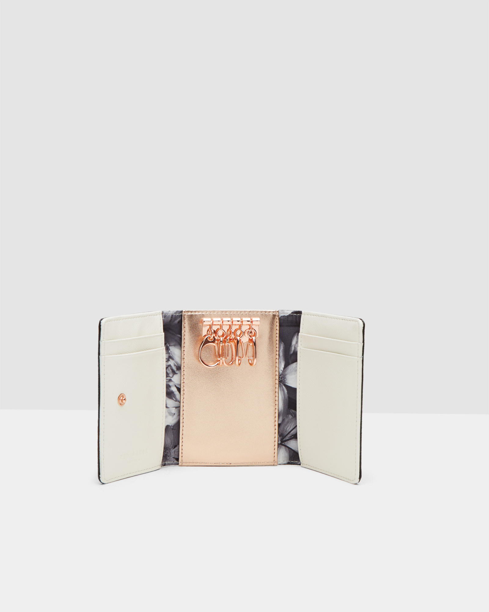 Ted Baker Key Pouch Hotsell, SAVE 53% - horiconphoenix.com