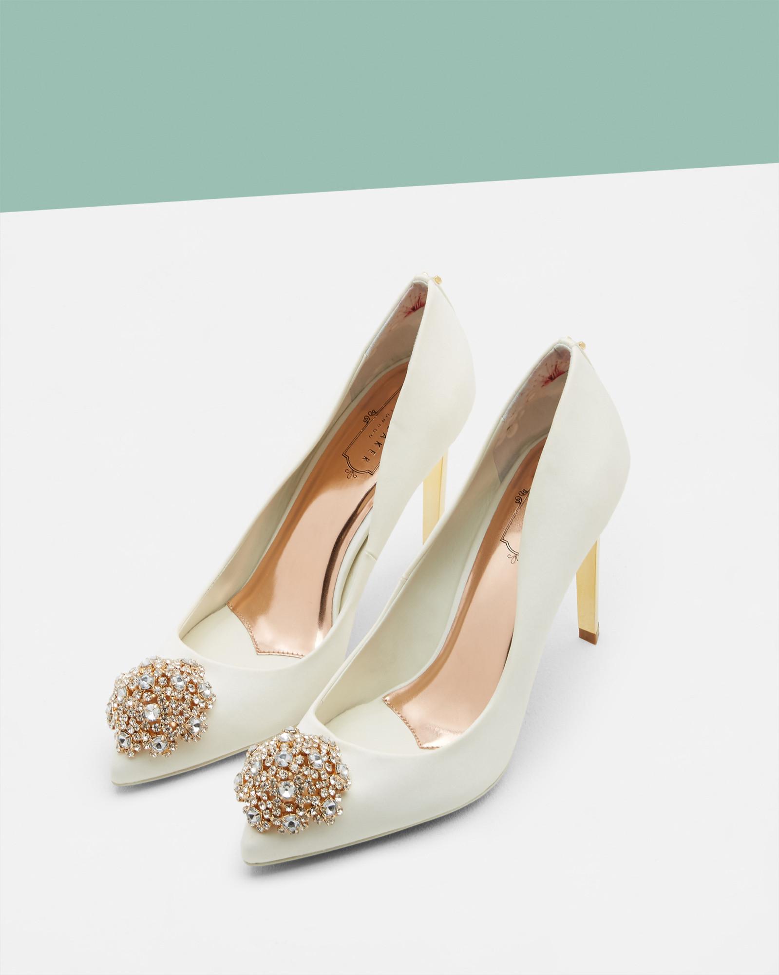Ted Baker Brooch Detail Court Shoes in Ivory (White) Lyst
