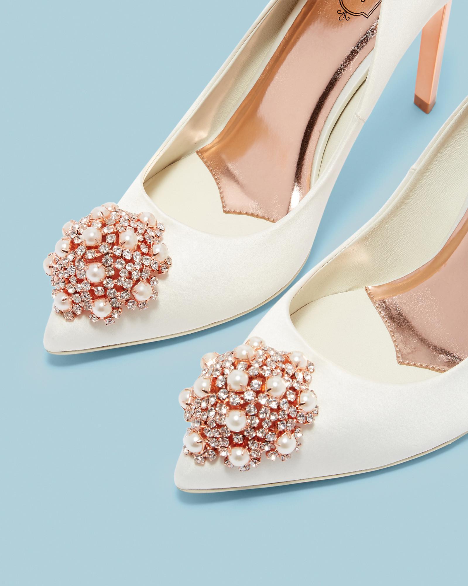 Ted Baker Brooch Detail Court Shoes in White | Lyst