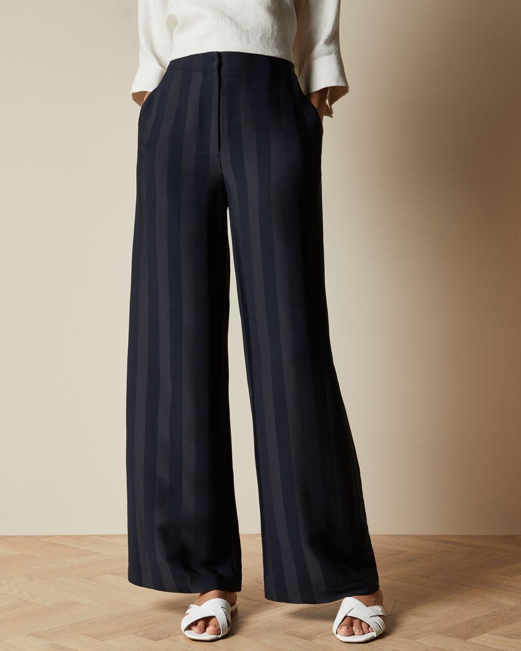 stretch bootleg pants