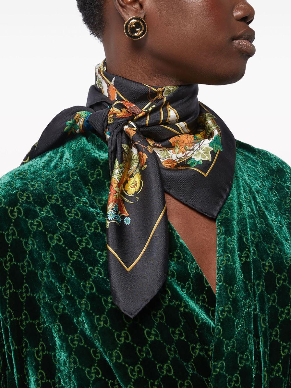 スカーフ Gucci Foulard Gucci Foulard in Black | Lyst