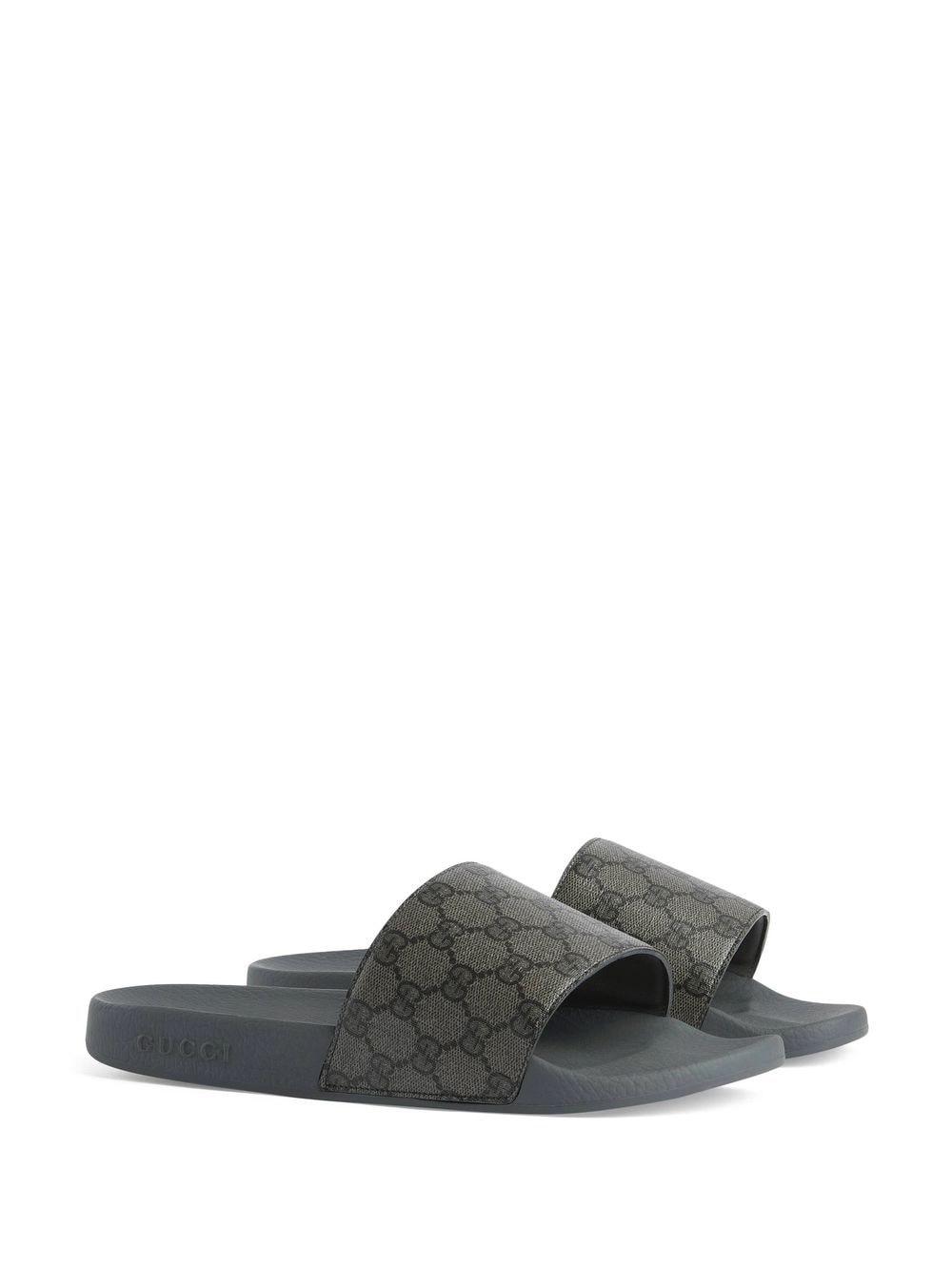 Gucci Pursuit gg Supreme Slide in Gray for Men Lyst