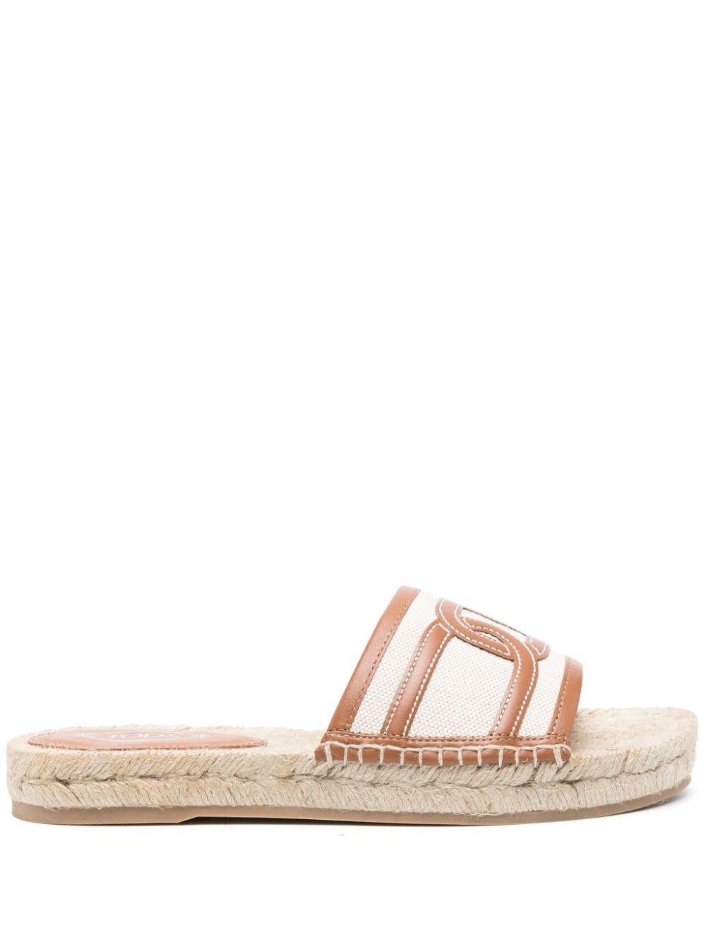 限定入荷セール【TODS LEATHER+RAFIA FLAT SANDAL】 Tod's Calfskin Raffia Woven Platform Sandals (Flat Shoes