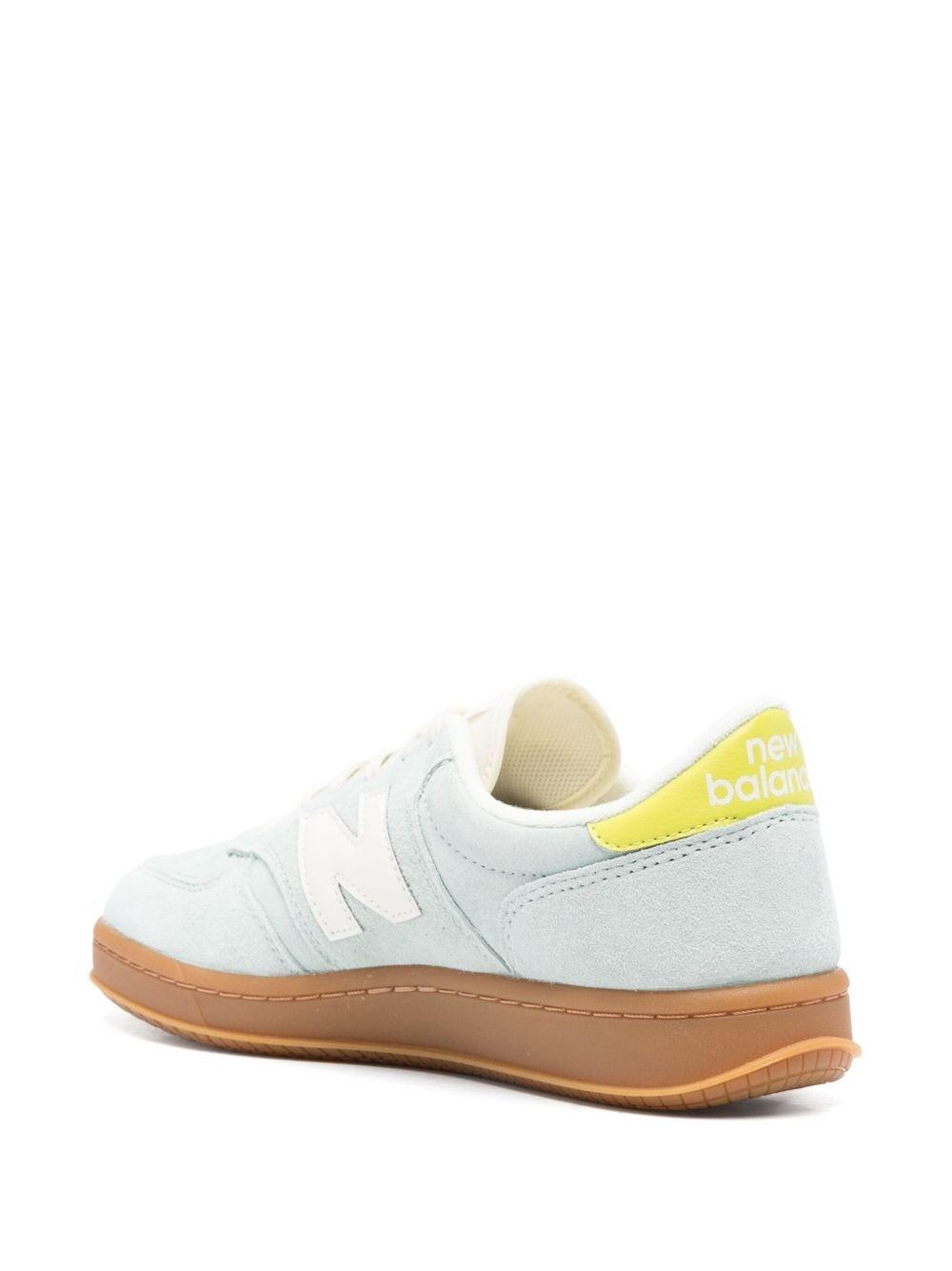 スニーカー New Balance T500 White Blue Suede Sneaker New Balance Unisex T500 Sneakers In Blue | ModeSens