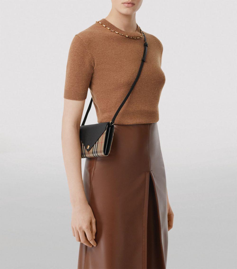 【BURBERRY】ベージュ Hannah ショルダーバッグ HANNAH Burberry(バーバリー) - 海外通販のBUYMA