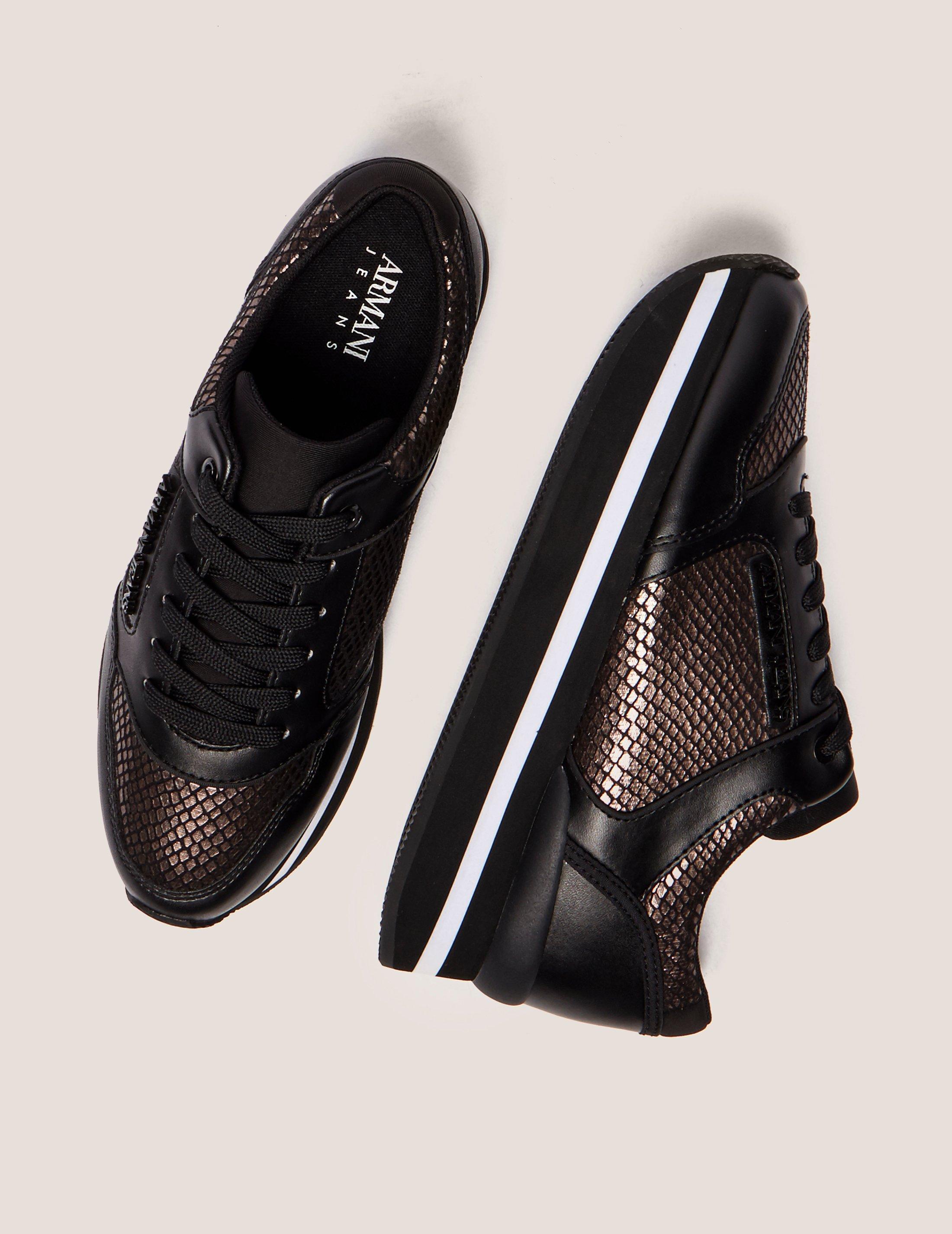 black platform runners
